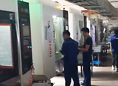 忙碌的企業(yè)員工.jpg